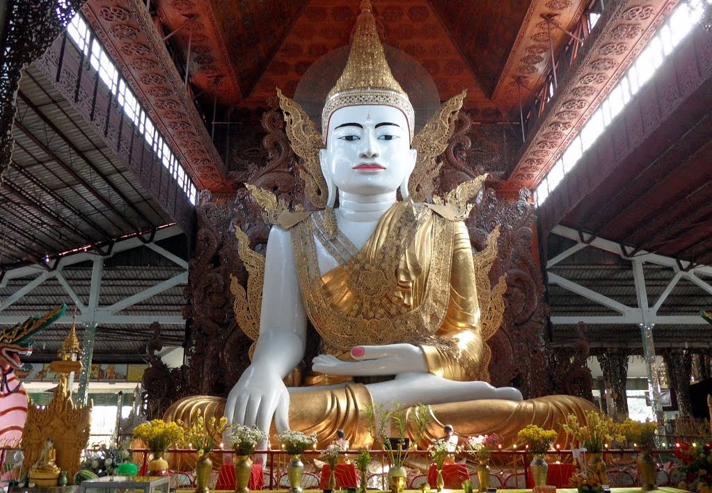 Ngahtatgyi Pagoda