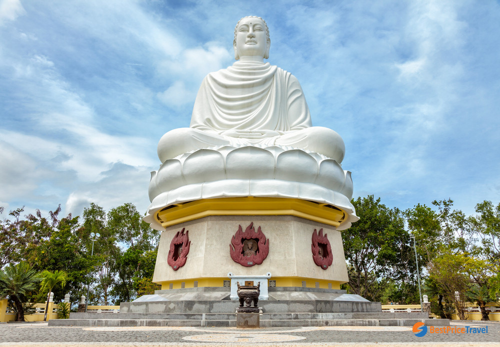 Big Budha Status in Long Son Pagoda