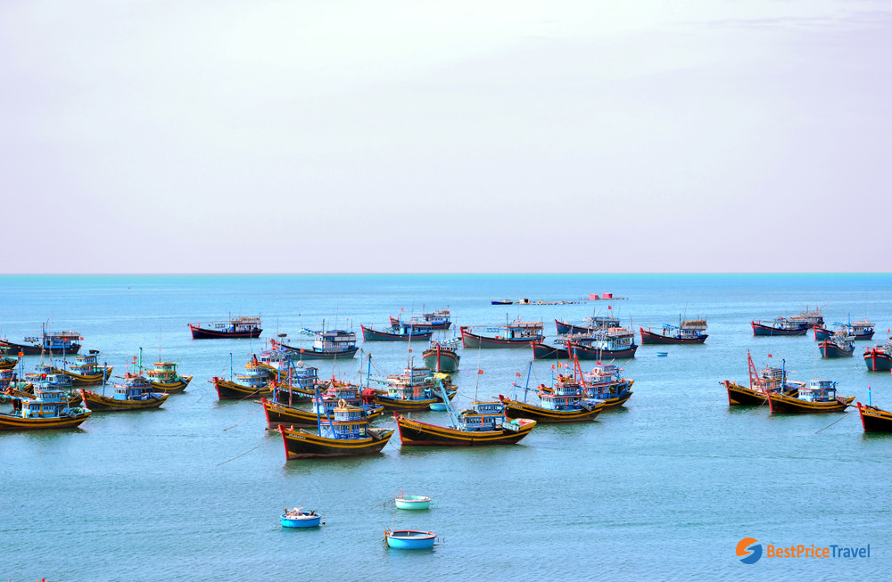 Vietnamese Fishing Vessels In Mui Ne