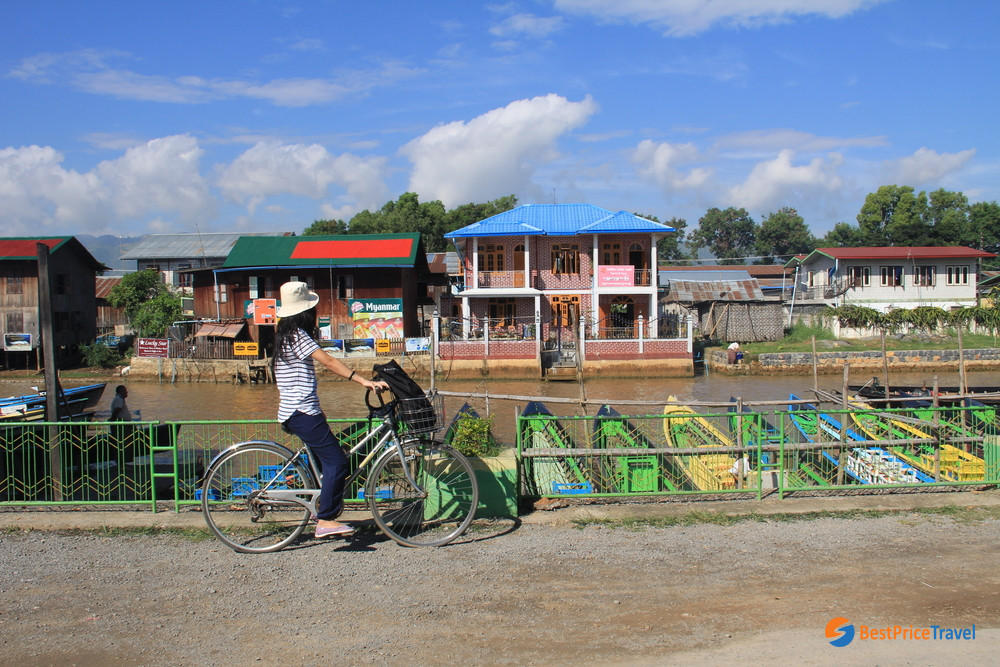 A tourist bicycle at Nyaung Shwe town