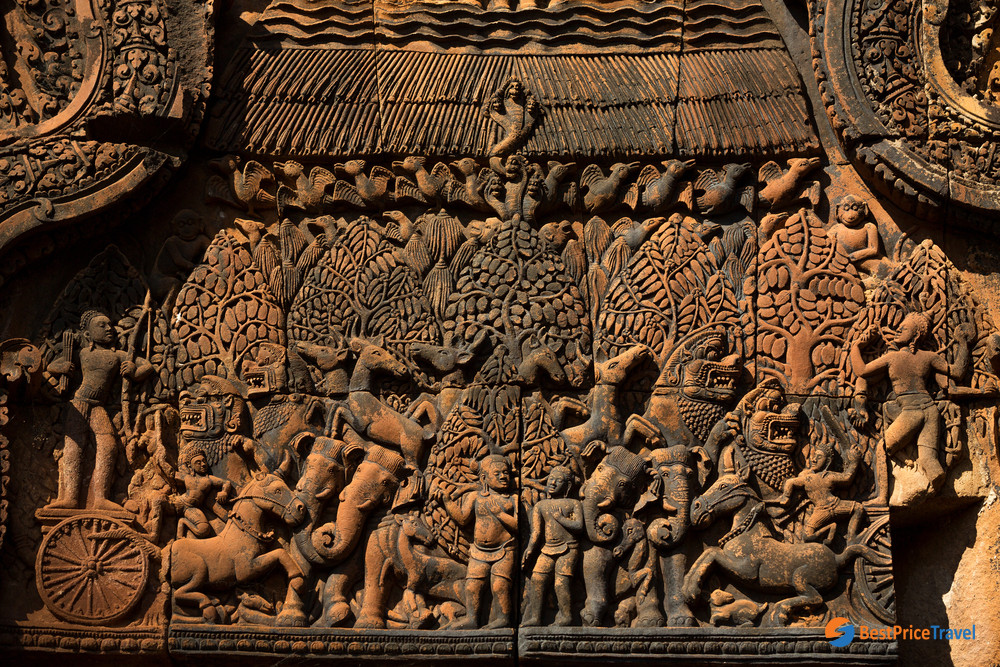 Carving details at Banteay Srei Temple
