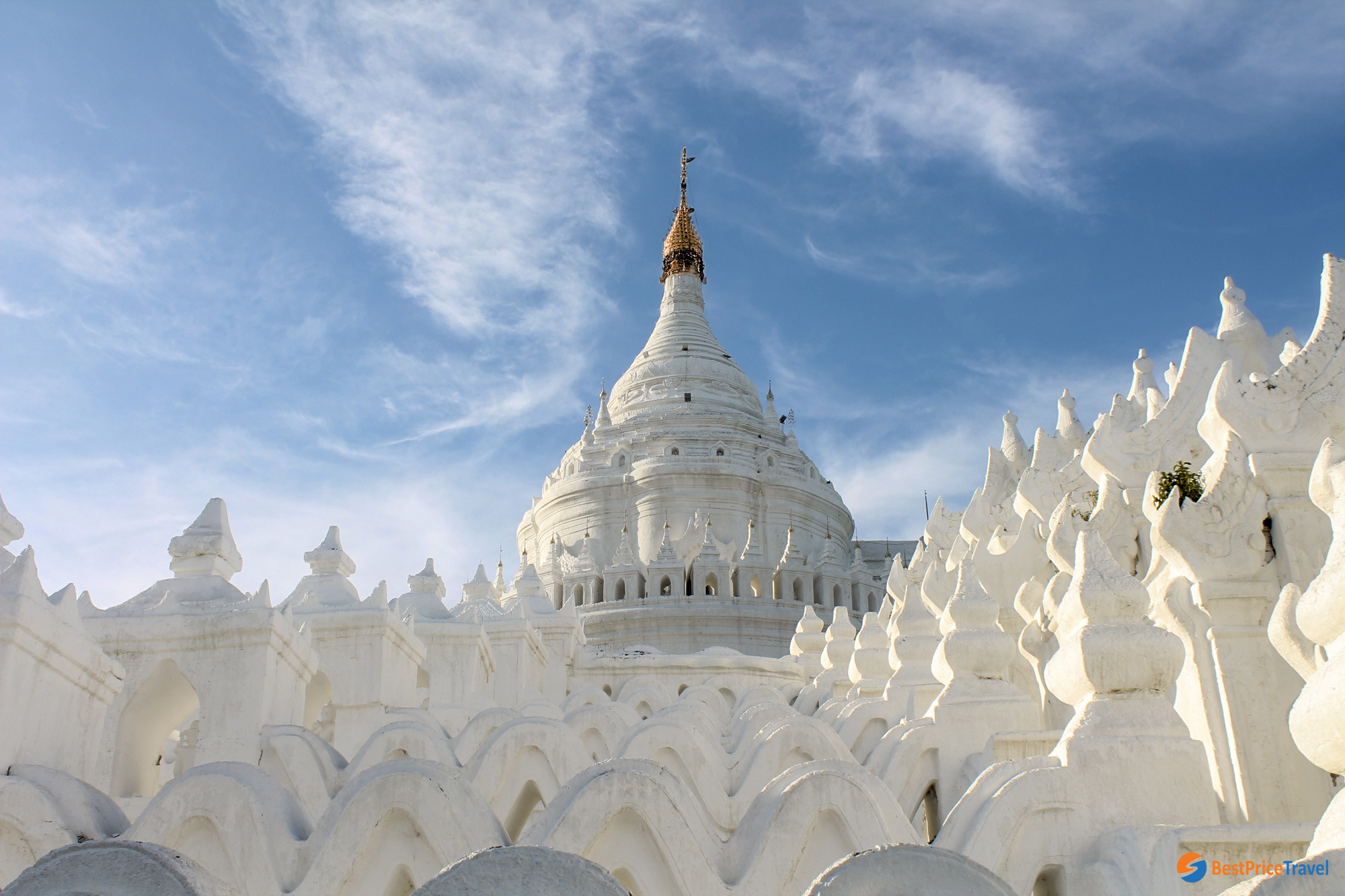 The architecture of Hsinbyume Pagoda
