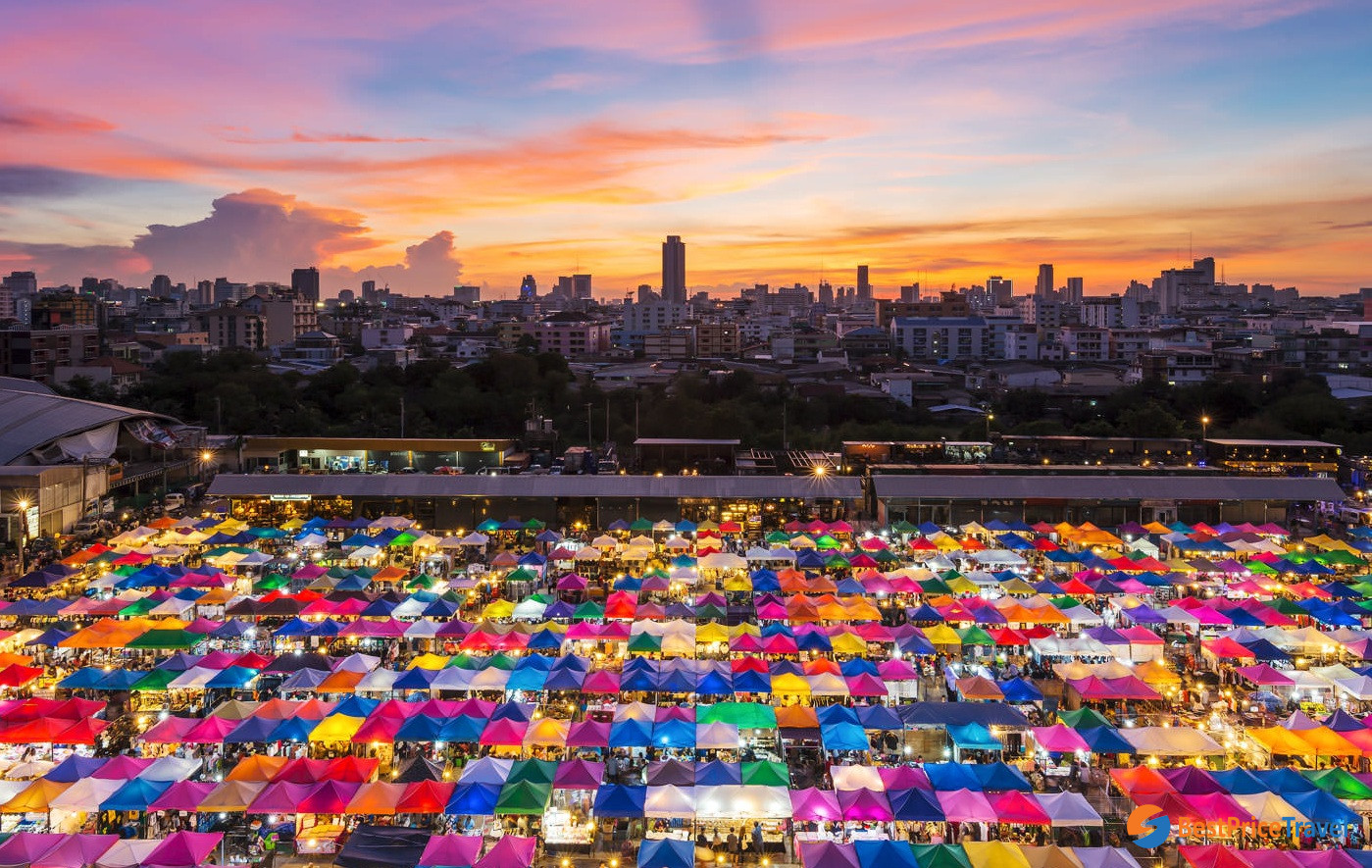Ratchada night market from above