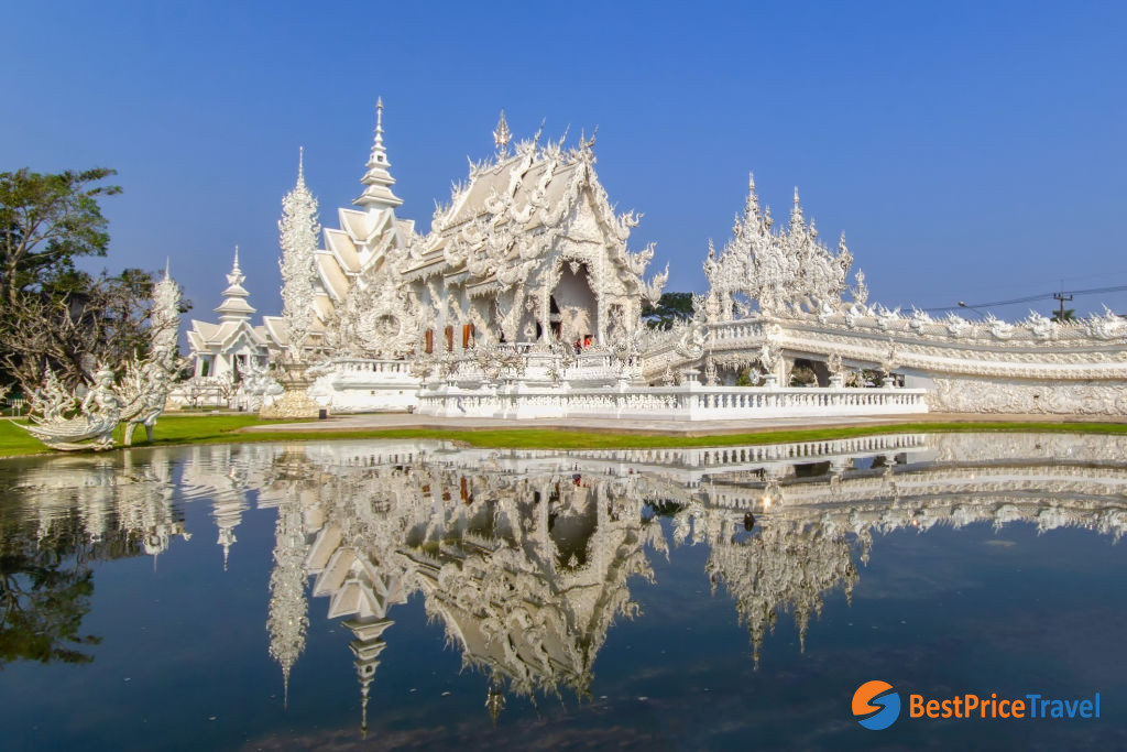 Wat Rong Khun - white temple in Chiang Rai
