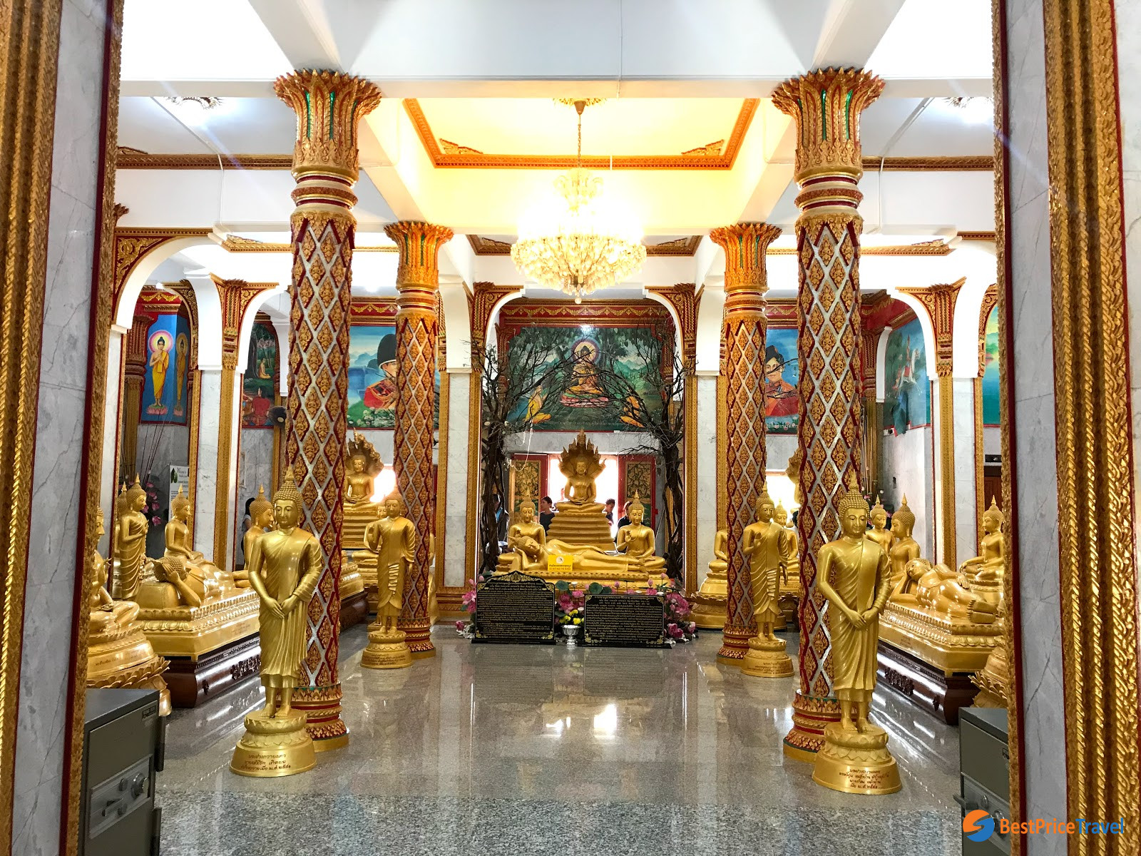The interior of Wat Chalong