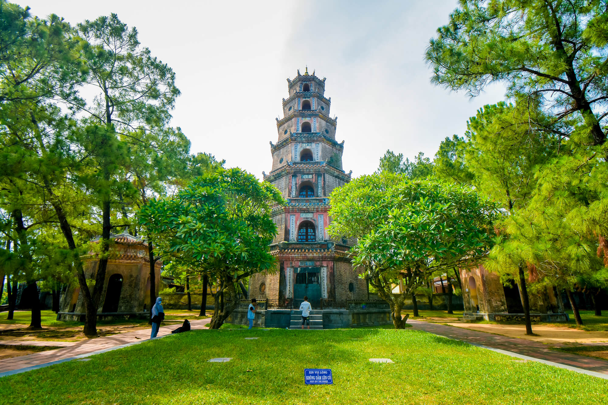 Phuoc Duyen Tower in Thien Mu Pagoda