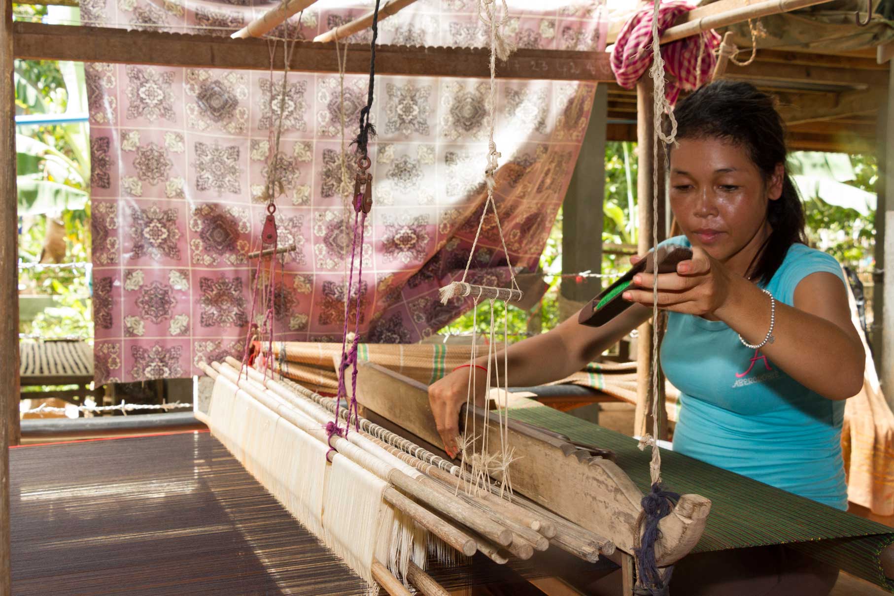 silk weaving in Siem Reap cambodia