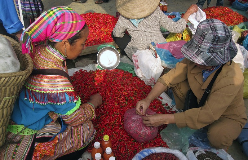 Muong Khuong Dried Chilies And Chili Sauce Are Very Famous
