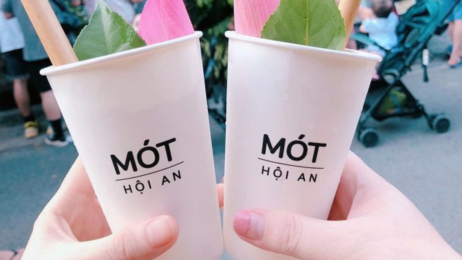 Famous drink in Hoi An: Tra Mot