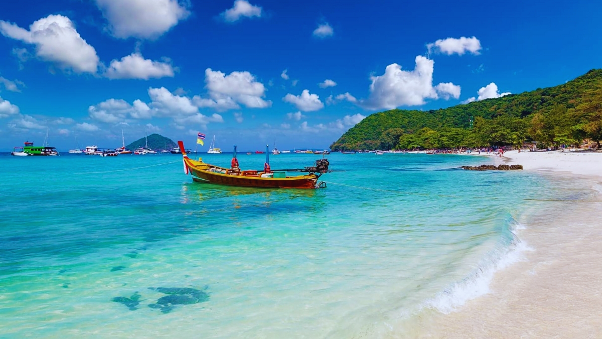 Koh Larn - A Paradise On Earth For Beach Lovers
