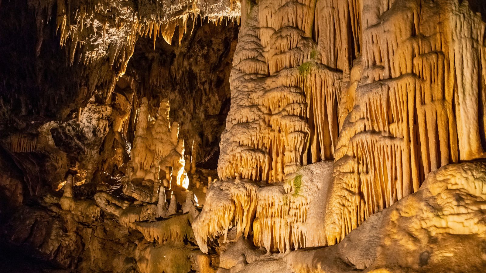 Inside Sung Sot Cave Halong Bay