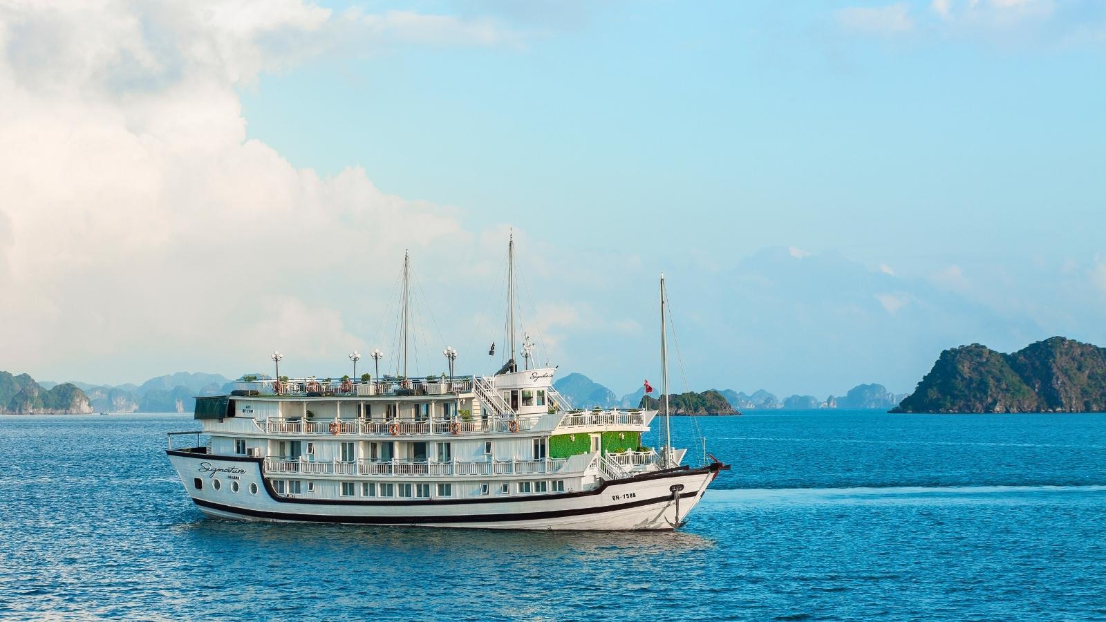 Signature Cruise Bai Tu Long Bay