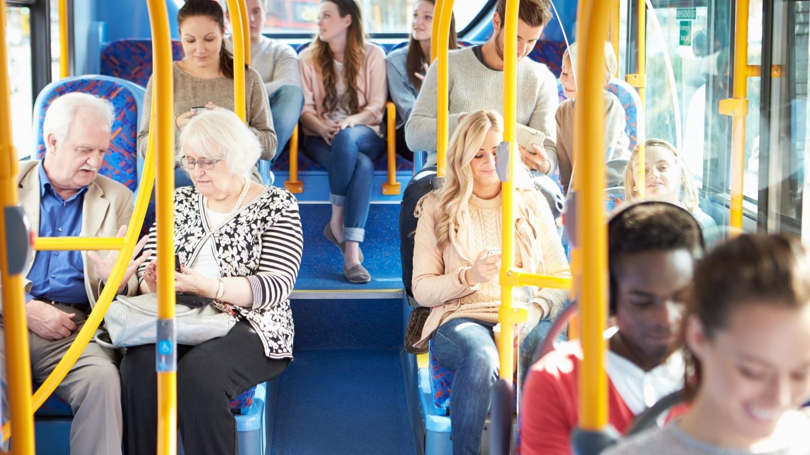 Immerse Yourself In The Daily Life Of Locals On Bus