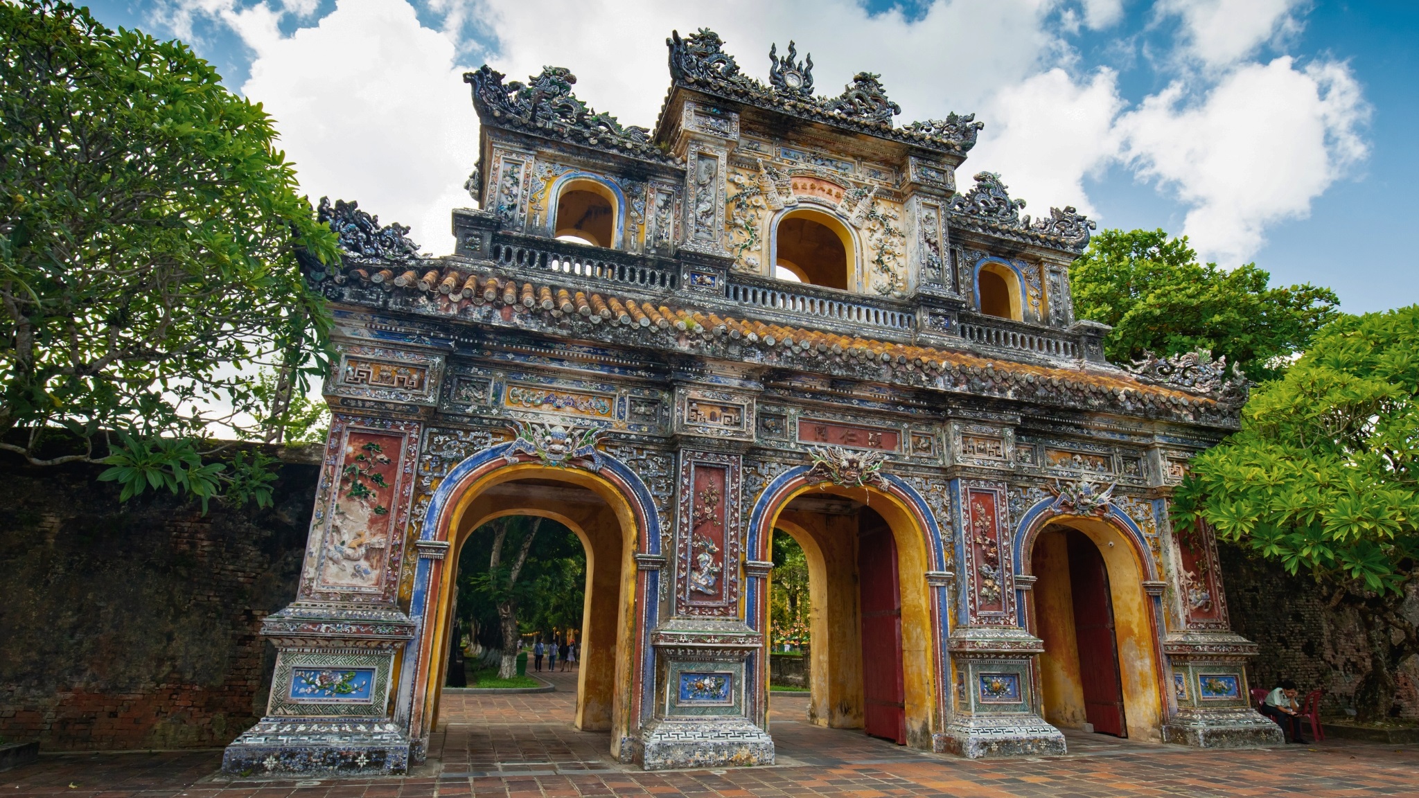Feel The Weight Of History In Every Step Of Hue Citadel