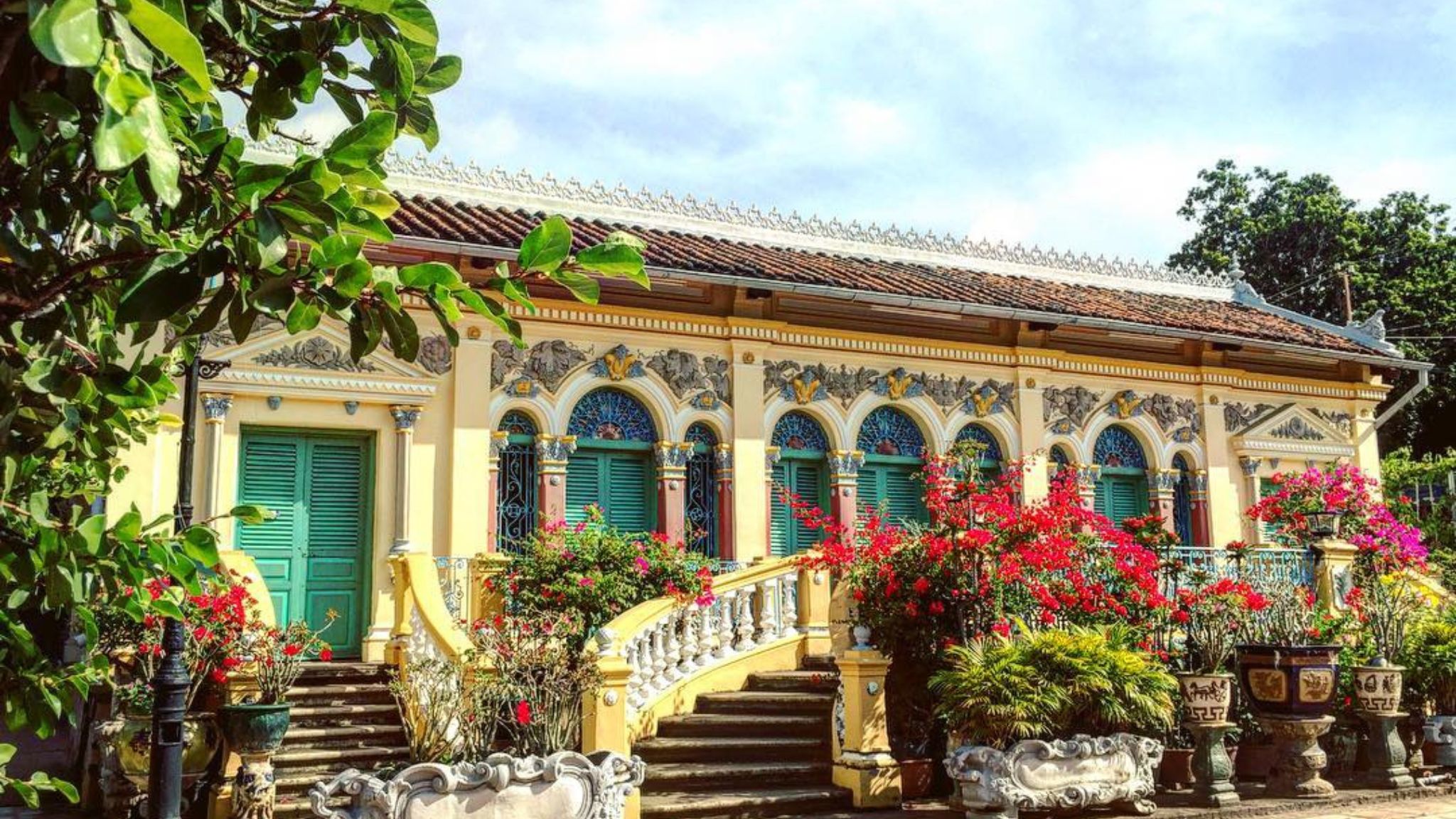 Admire The Stunning Architecture Of Binh Thuy Ancient House