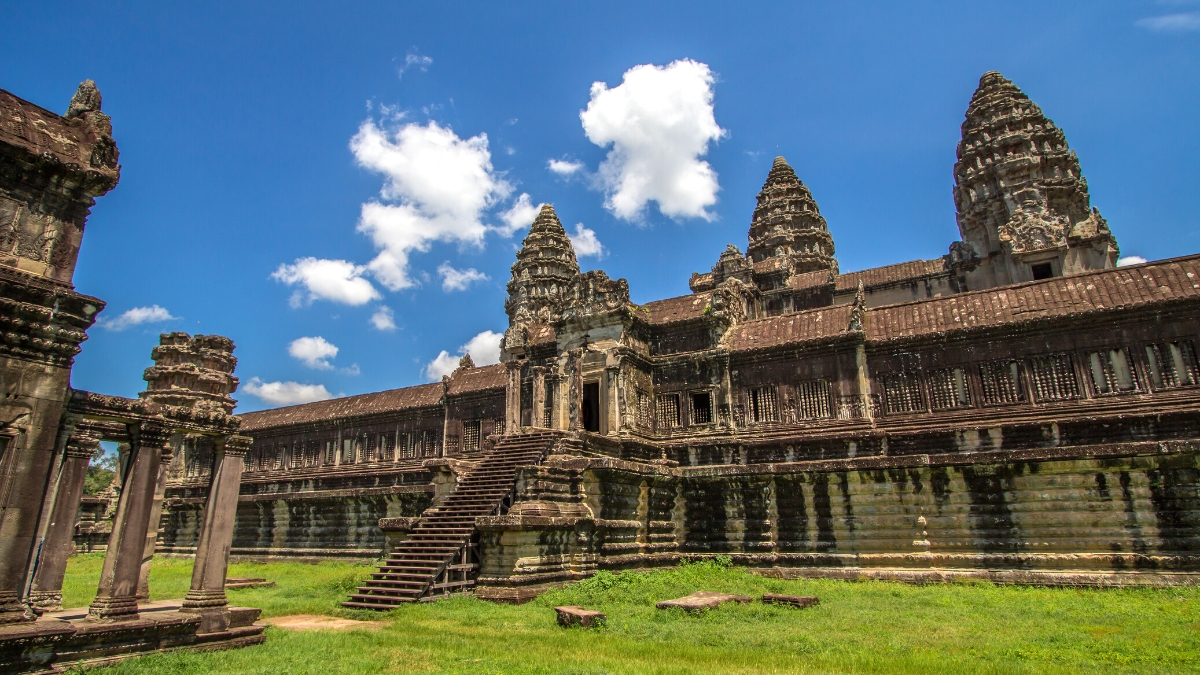 Discover Angkor Wat Complex In Siem Reap