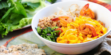 Mi Quang (Quang Seafood Noodle)