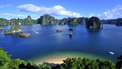 Halong Bay Itinerary: 1 Night or 2 Nights Is Better?