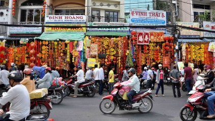 Cholon: Chinatown Saigon - Where The Life Rapidly Flows