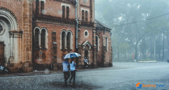 Ho Chi Minh City (Saigon) in Rainy Season: What You Should Prepare to Travel?