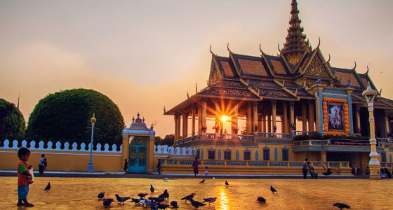 How to travel to Phnom Penh