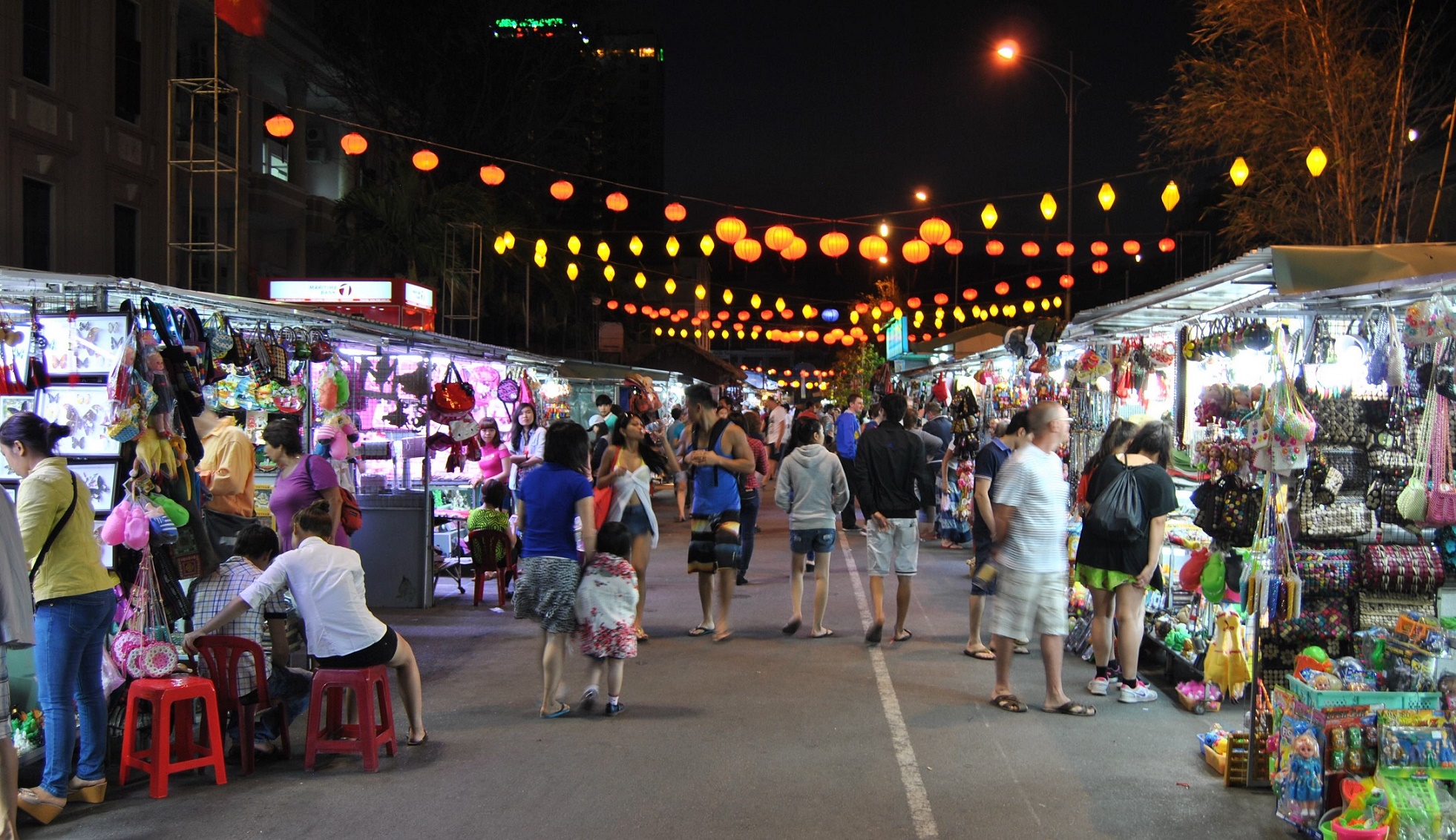 Night market in Nha Trang