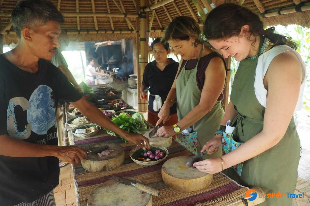 join Cooking Class to learn cooking Laos dishes