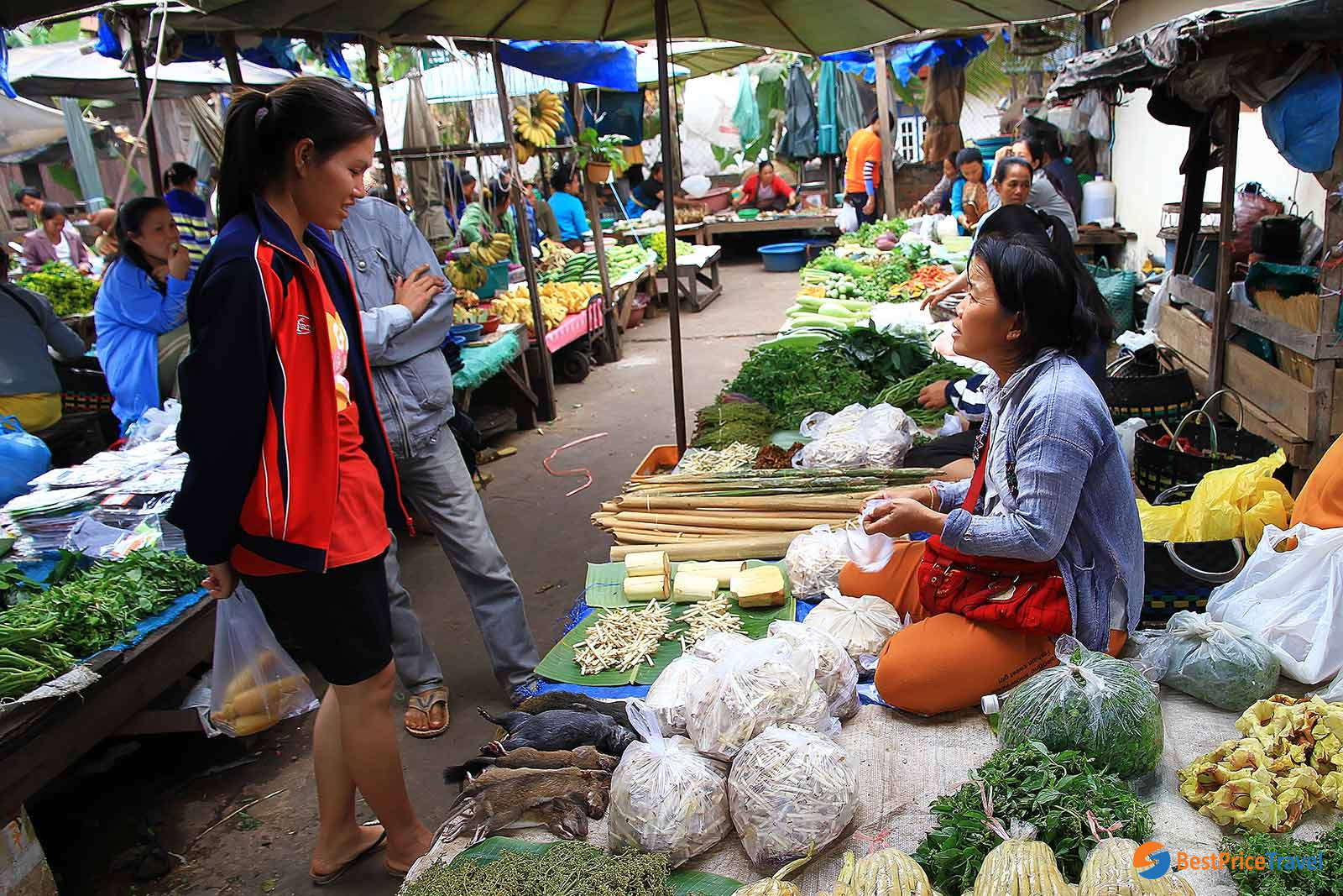 Local Market - perfect places for best laos food