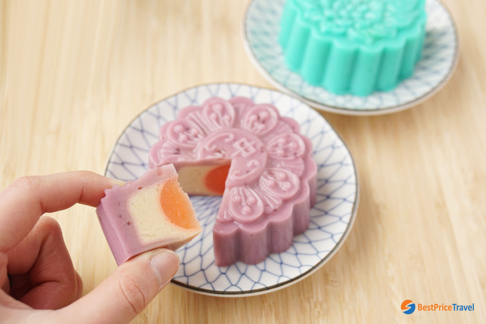 Jelly mooncakes have a refreshing taste after fridged