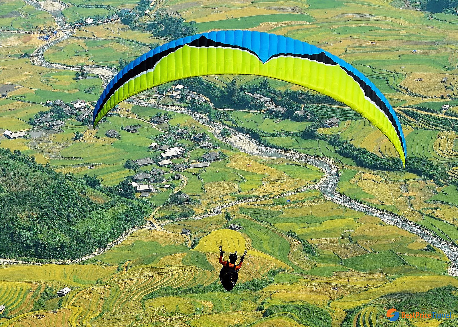 Mu Cang Chai Paragliding Festival