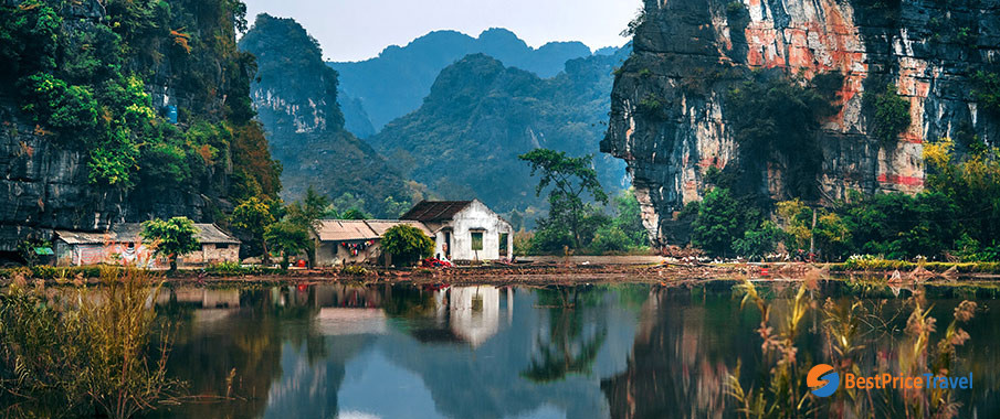 The breathtaking view of travel photos in Ninh Binh, Vietnam