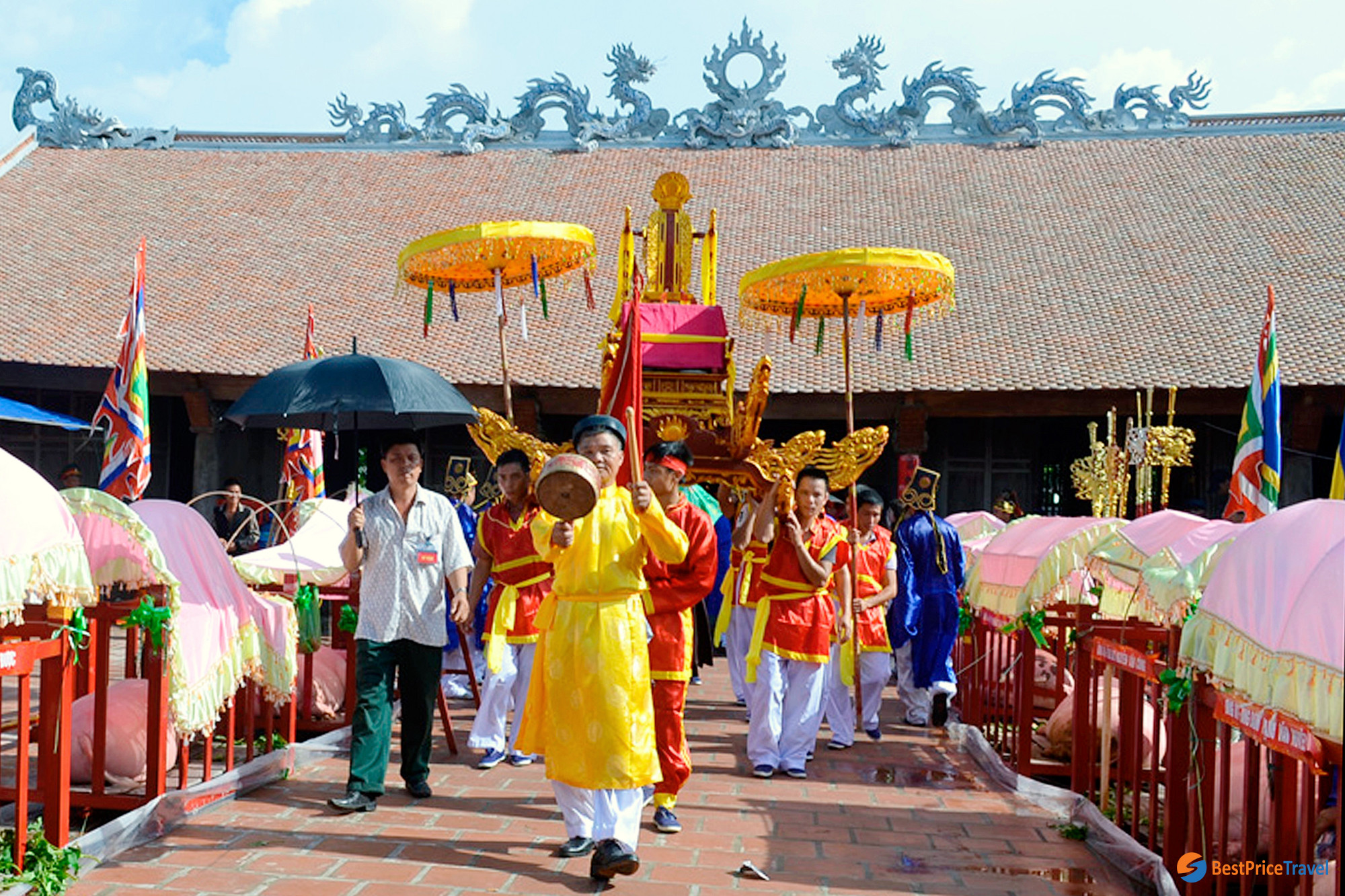 Tra Co Temple Festival