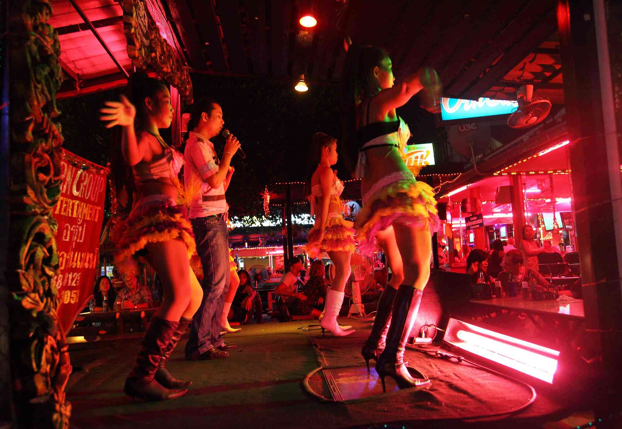 Pattaya bars, pubs and clubsstreet - Top Nightlife activities in Pattaya