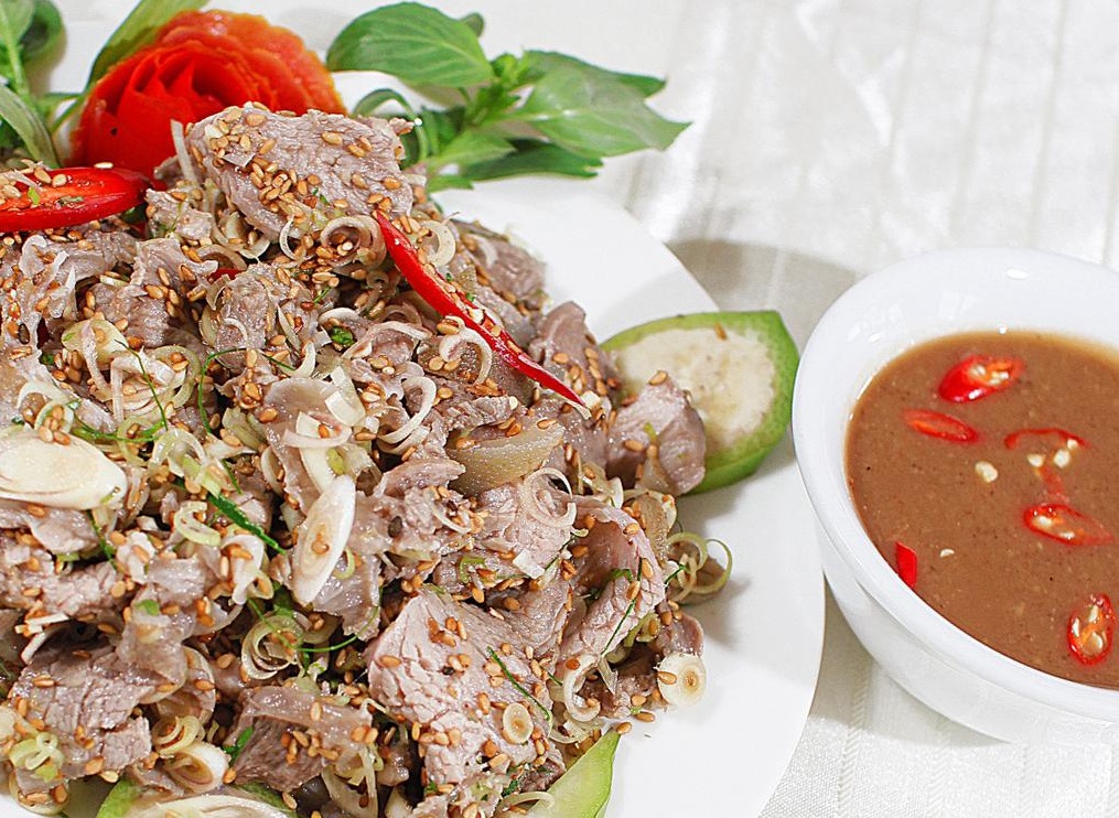Raw goat meat with lemon-Best Ninh Binh Food