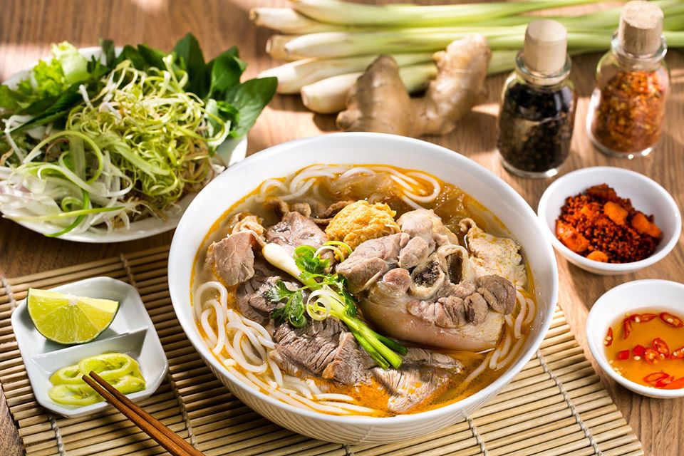  Hue beef noodle soup (Bun Bo Hue) An overall guideline of Vietnamese noodles