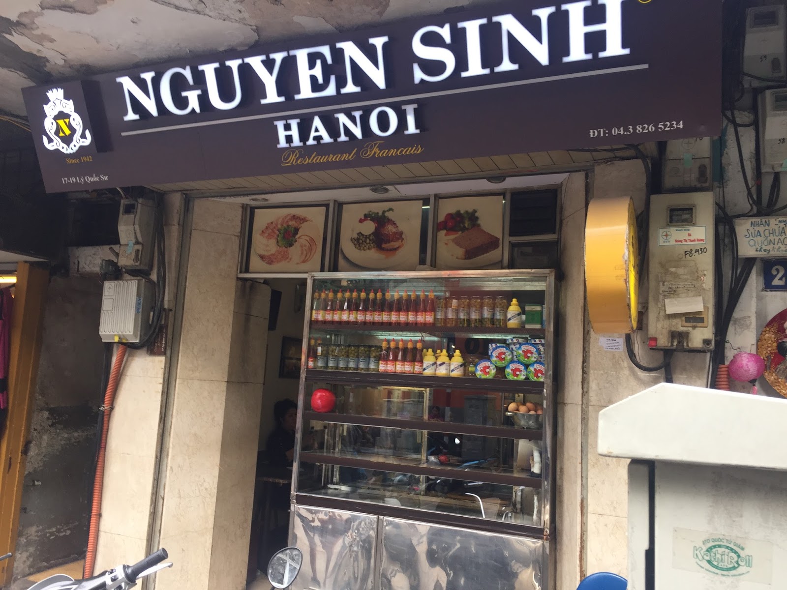 Where to eat Banh Mi in Hanoi