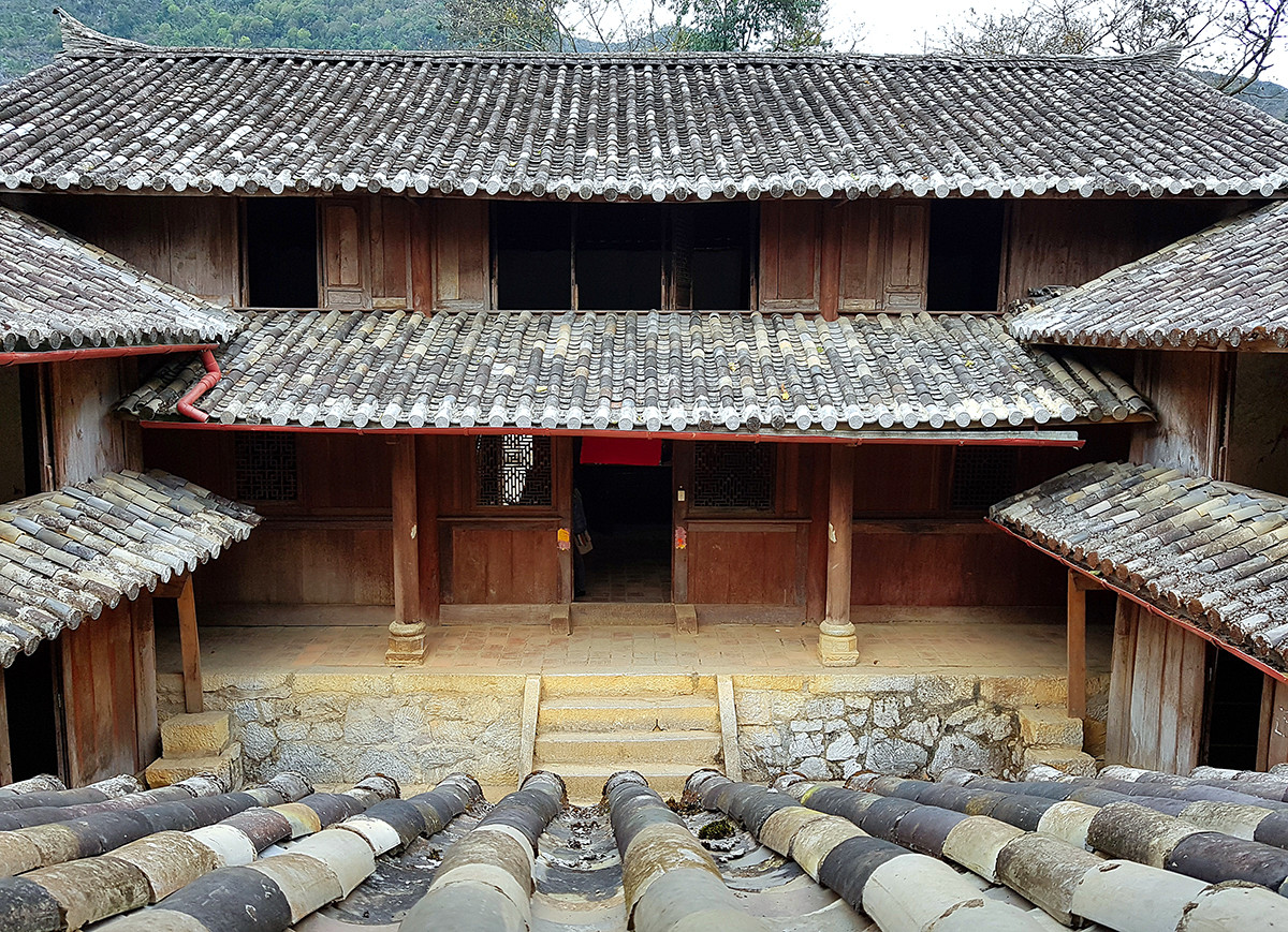 Vuong family's palace - best place to visit in ha giang