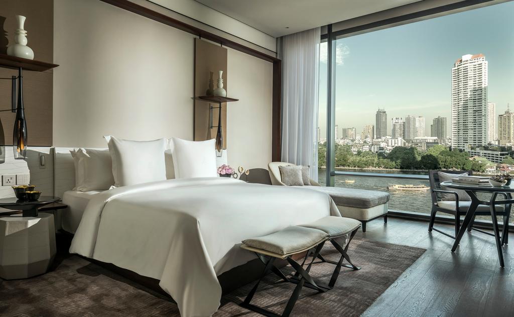 Four Seasons Hotel - Top 10 best luxury hotels in Thailand 