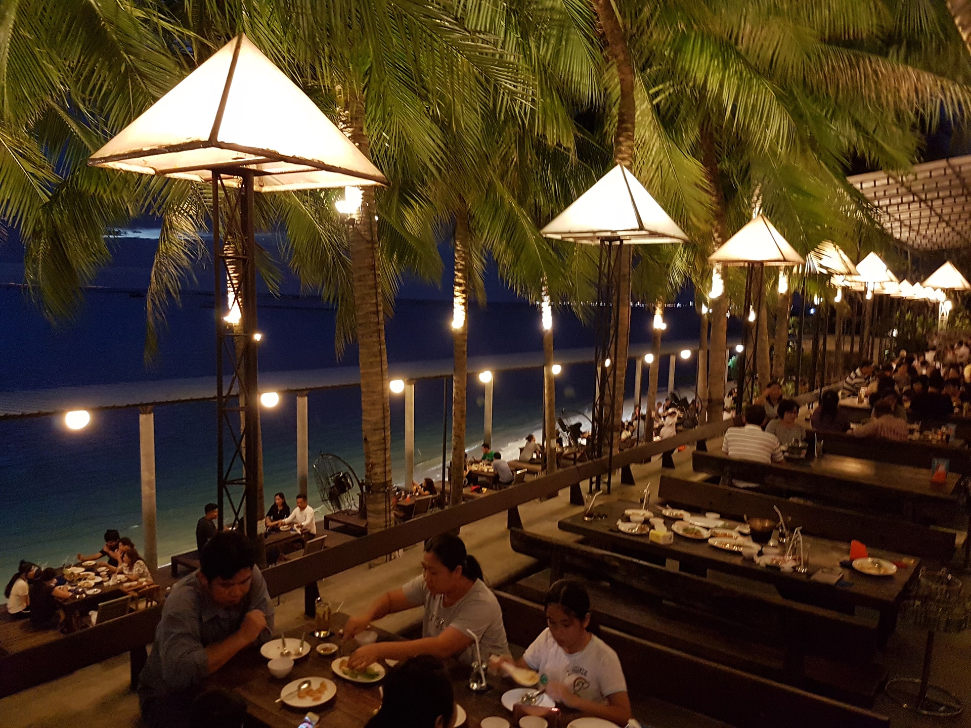 Moom Aroi Seafood Restaurant - Top 5 restaurants in Pattaya 
