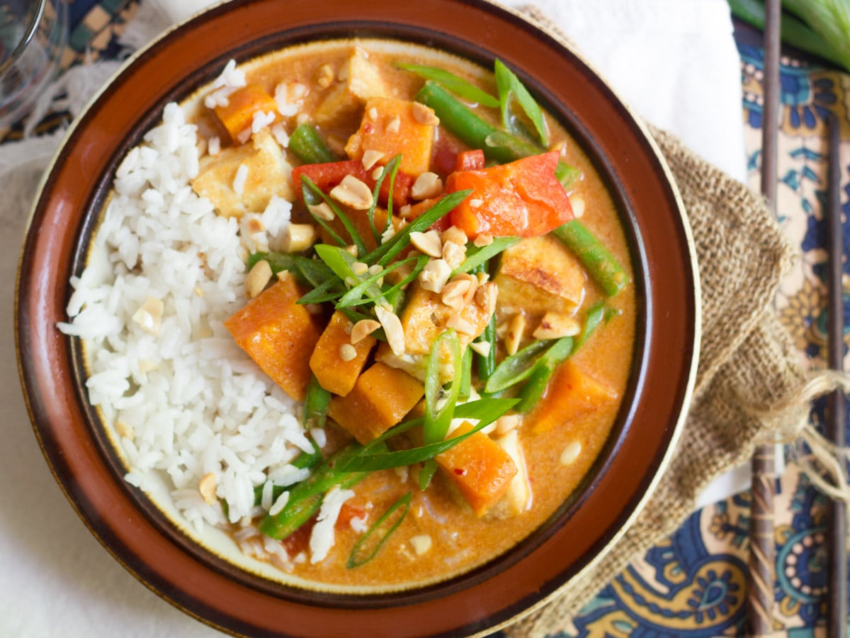 Massaman Curry - Top 5 foods you should try when going to Phuket