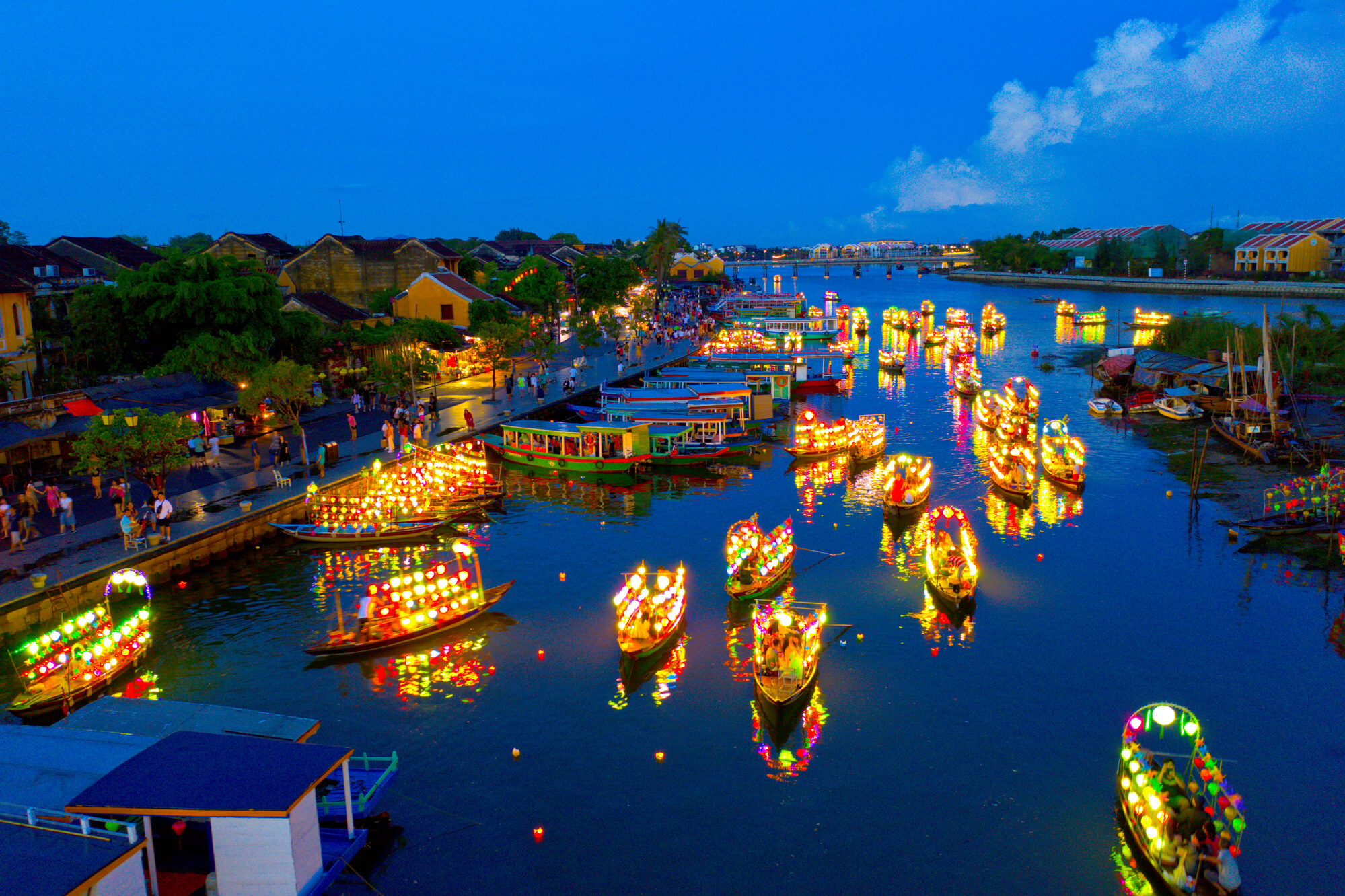 Night boating in Hoi An