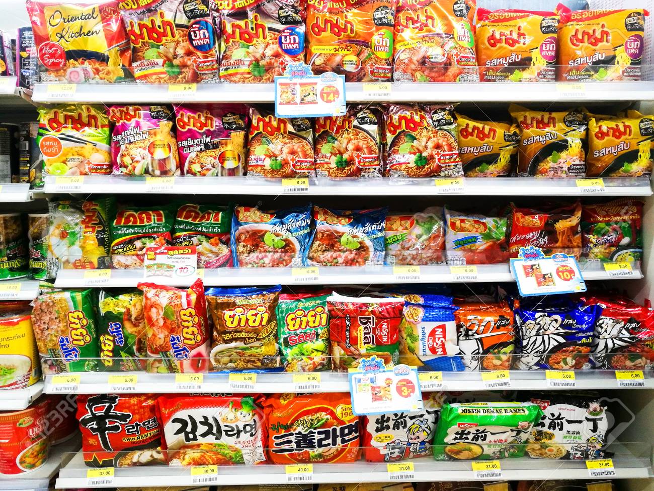 Instant Noodles - Best things you should buy in Thailand