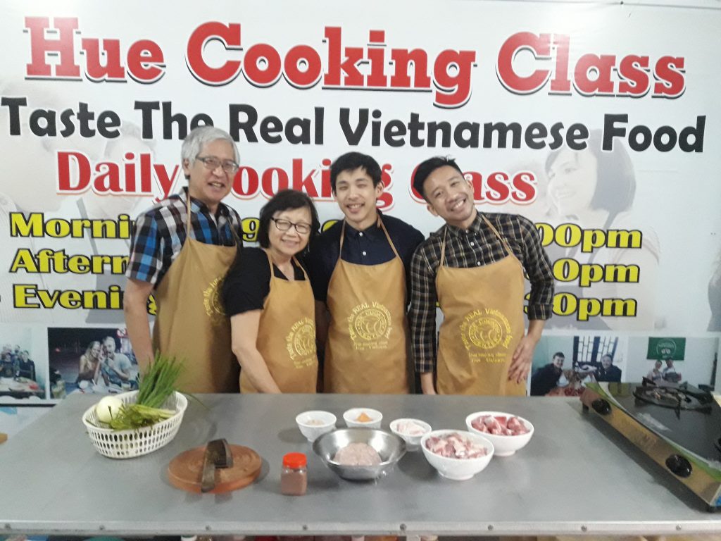 Hue cooking class with ANH cookery