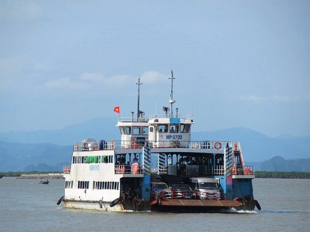 Ferry Tuan Chau Halong to Cat Ba Island