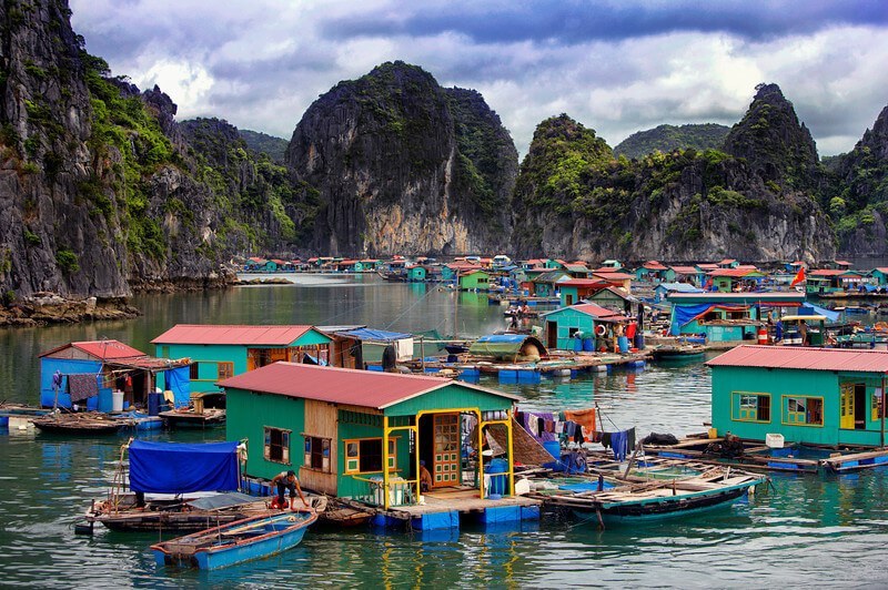 Floating houses in Bai Tu Long Bay