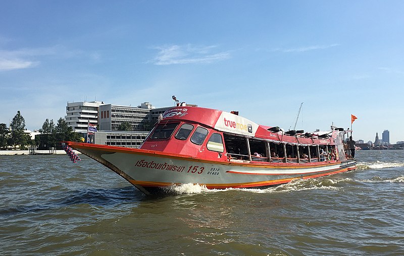 Getting around Thailand by Chao Phraya Express Boat
