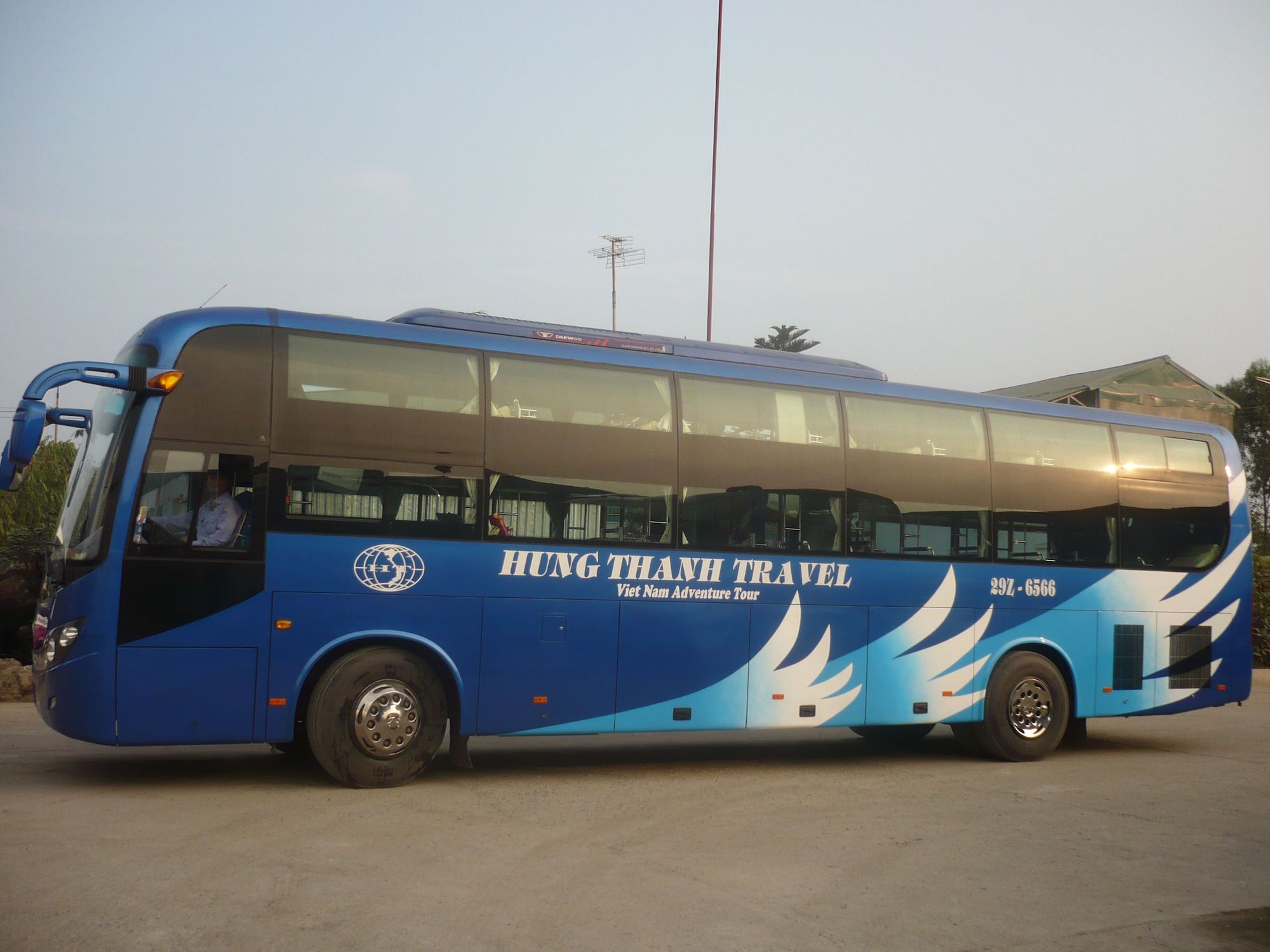 Hung Thanh VIetnam open bus