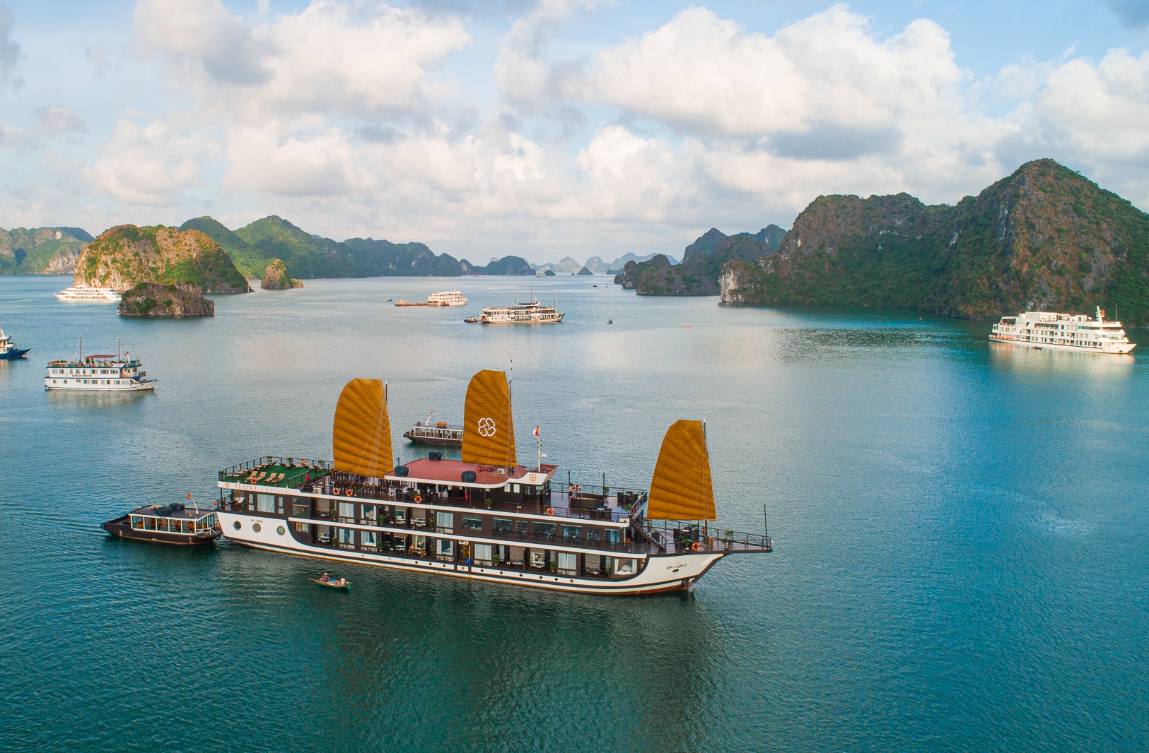 Best to do Halong Bay cruise during Spring in Northern Vietnam