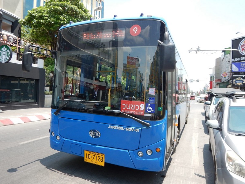 Chiang Mai Airport to City Center by Bus