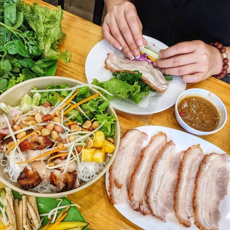  Banh Trang Cuon Thit Heo (Rice Paper Rolls With Pork)